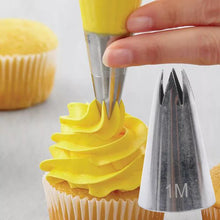 Load image into Gallery viewer, Icing Piping Pastry Nozzles For Cakes Decor Set
